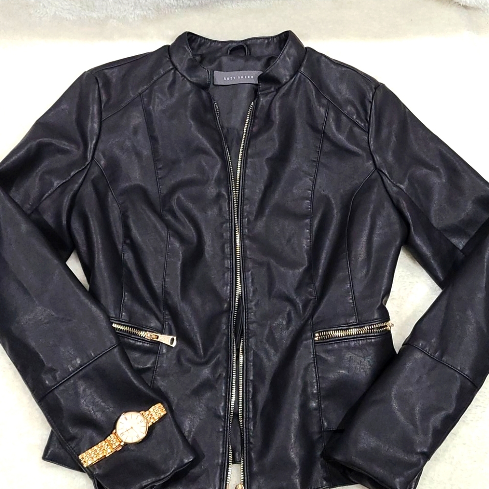 Suzy Shier Woman's Jacket